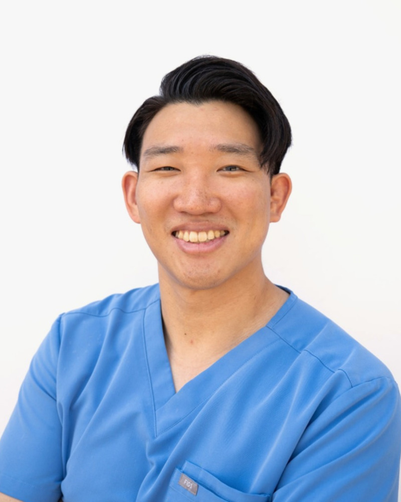 Dr. Kent - Dentist