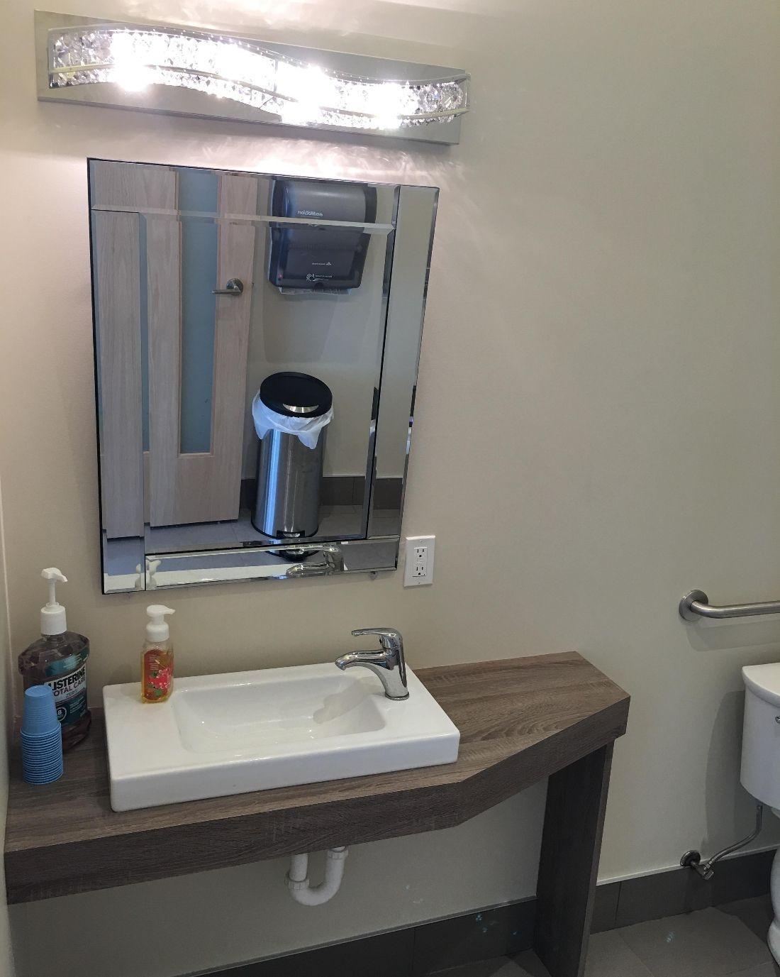 Clean and Modern Restroom Clean and Modern restroom at Toronto Lakeshore Dental